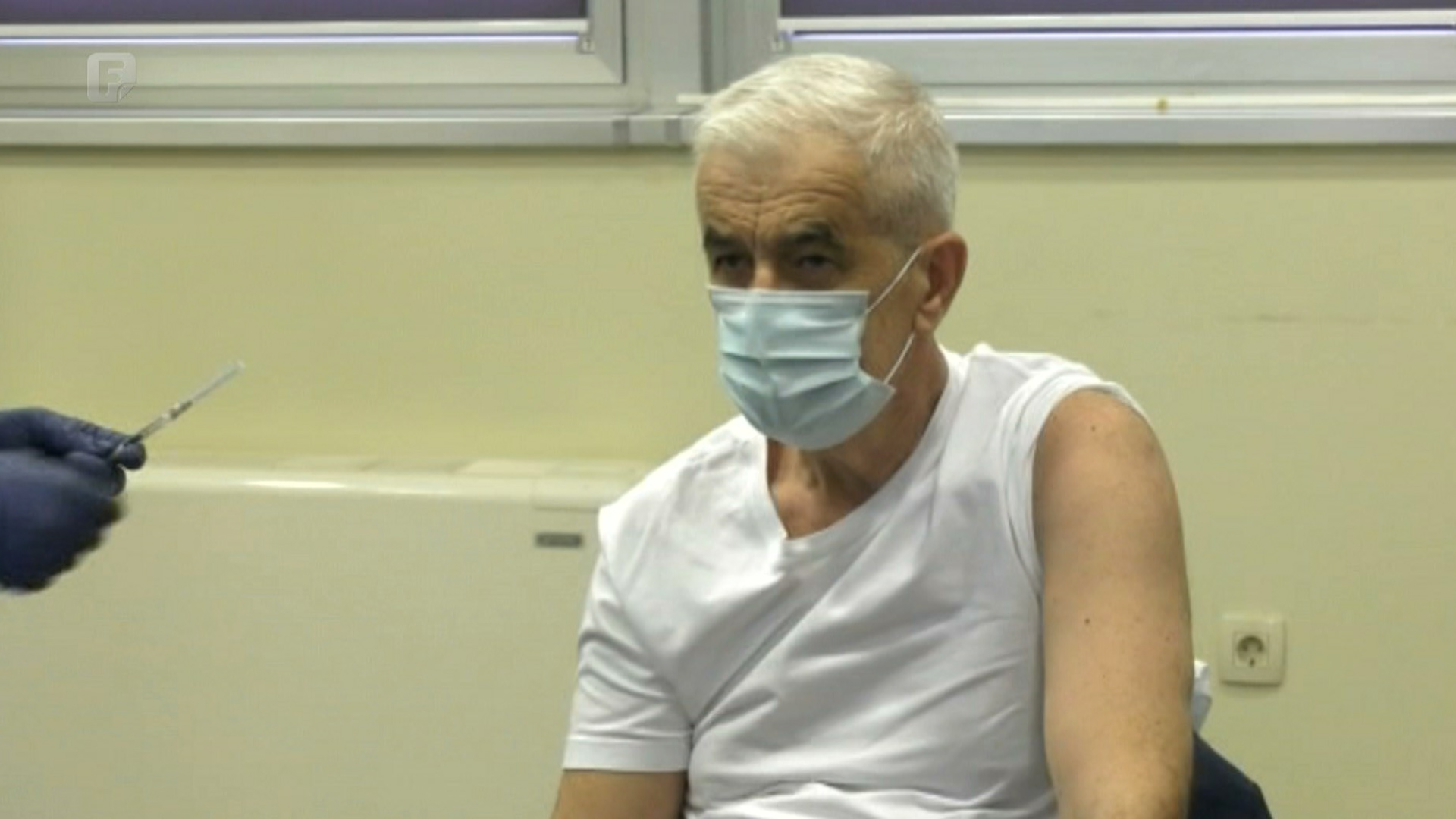 Mandić, Kvesić i Arapović među prvima primili vakcinu u Mostaru