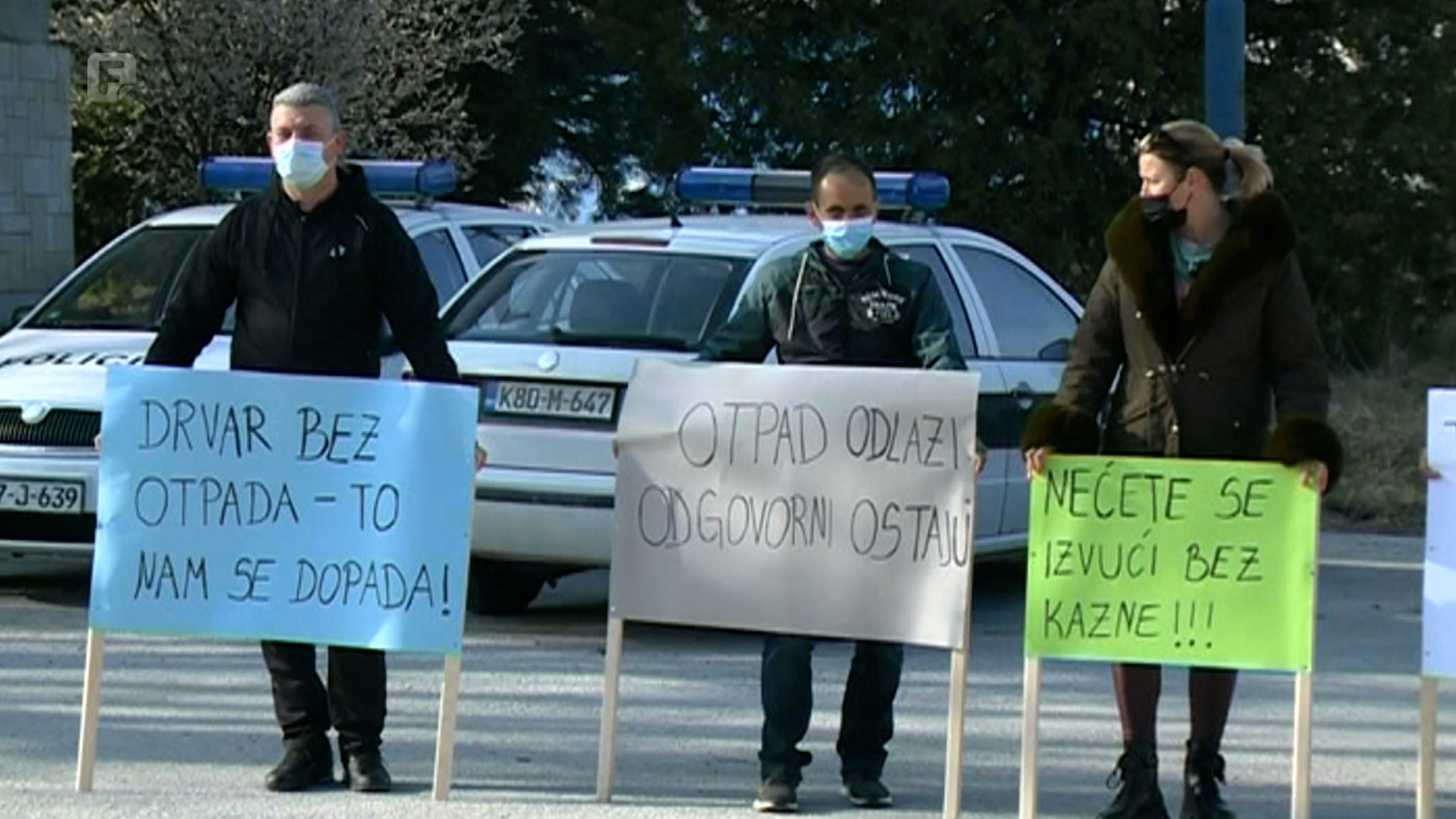 Neformalna grupa građana "svečano ispratila otpad" iz Drvara