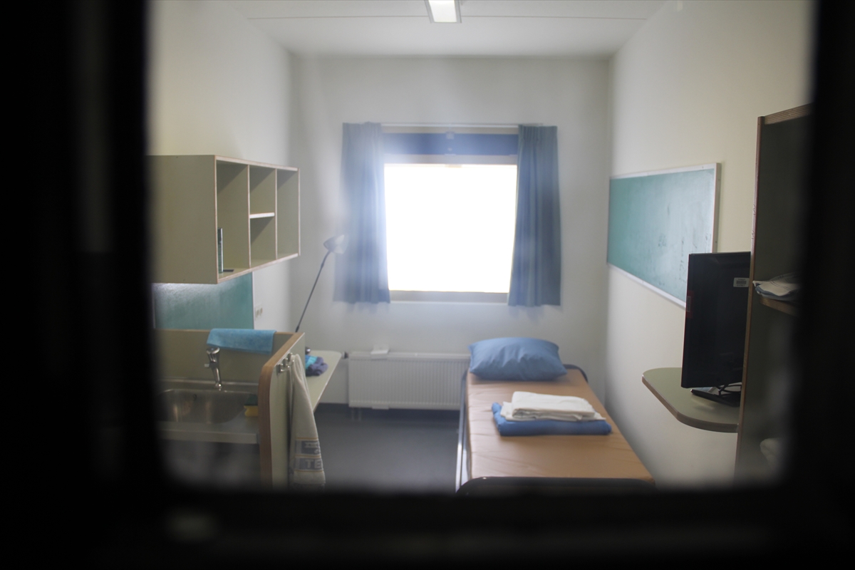 MMKS razmatra u kojoj će državi Karadžić nastaviti služiti kaznu