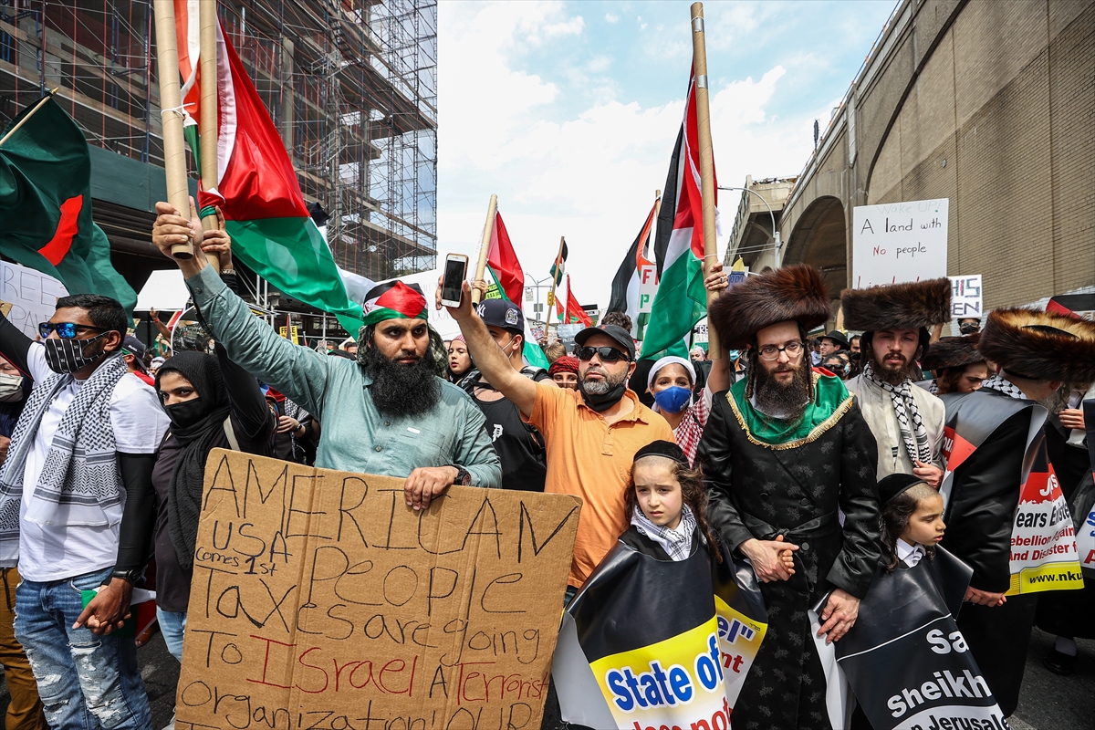 Na hiljade ljudi demonstriralo u New Yorku u znak podrške Palestini