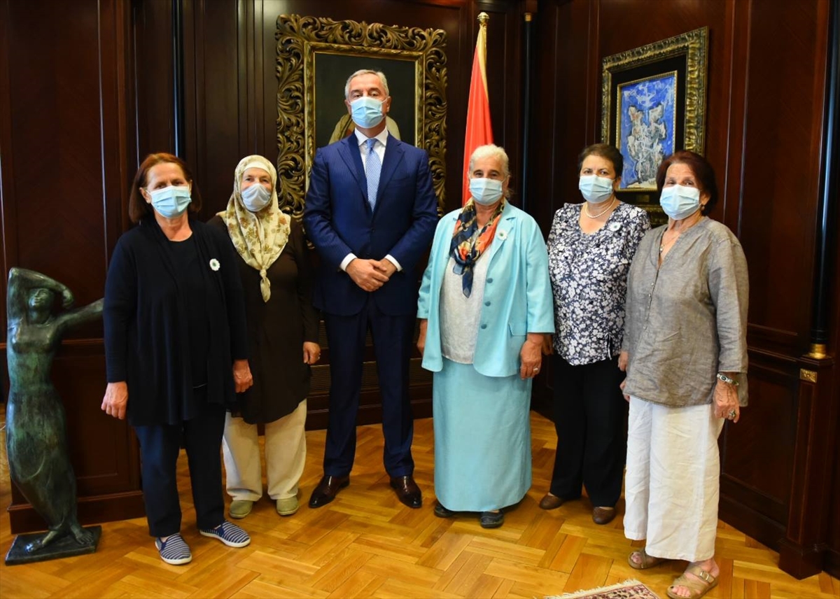 Đukanović primio Majke Srebrenice: Suočavanje s istinom i odgovornošću jedini put u budućnost