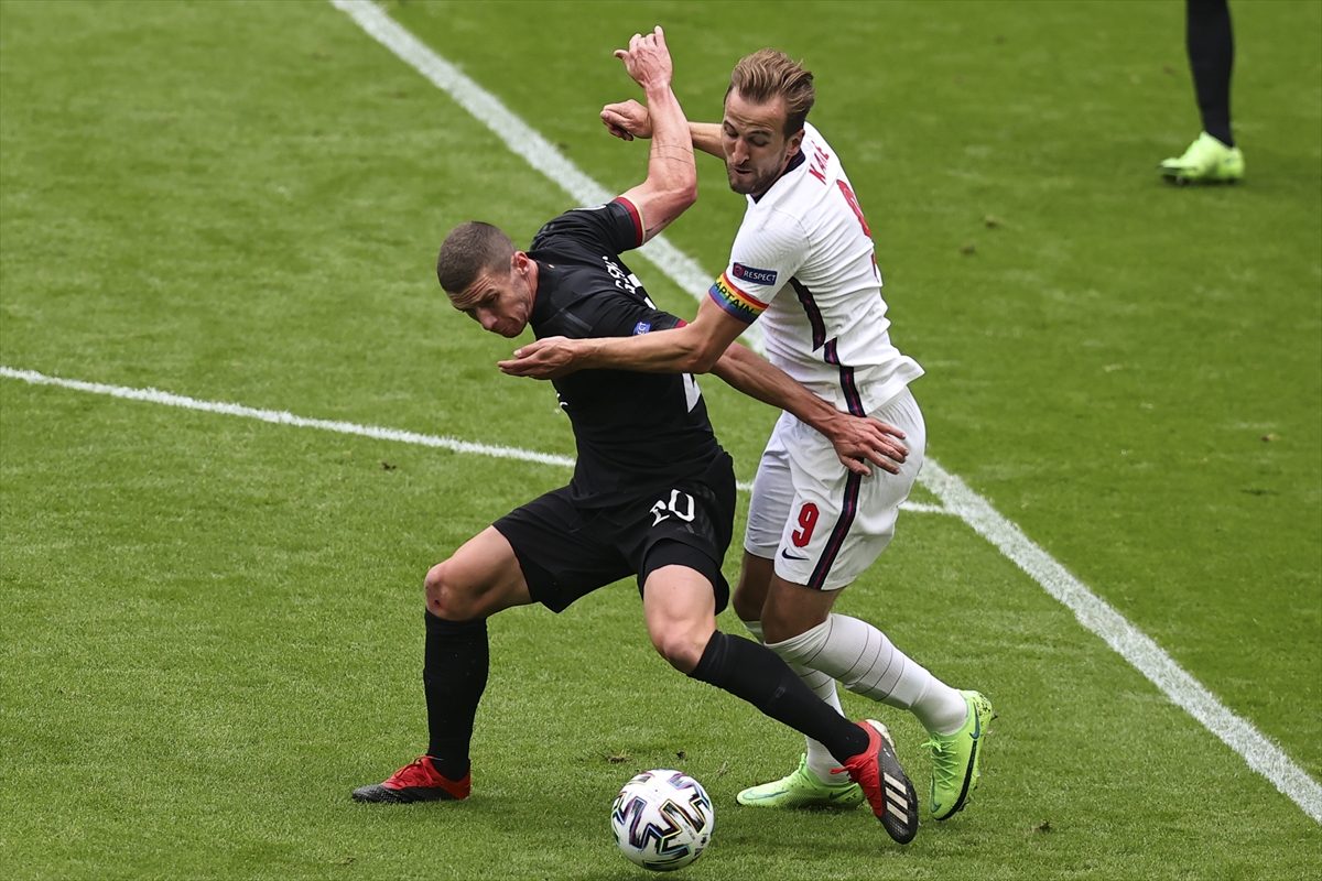 Sterling i Kane odveli Englesku u četvrtfinale