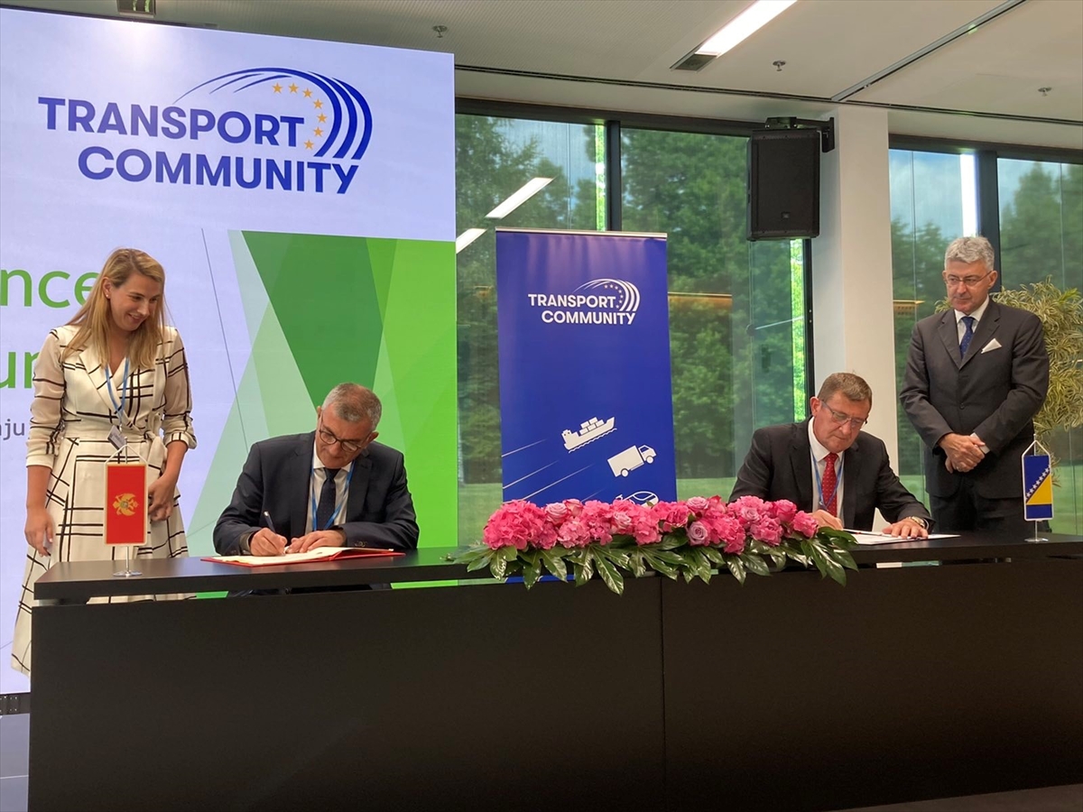 Mitrović i Bojanić potpisali Sporazum o izgradnji mosta na rijeci Tari