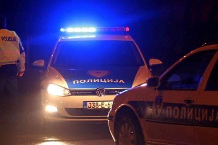 Nesreća nadomak Teslića: Dječak poginuo u naletu mercedesa