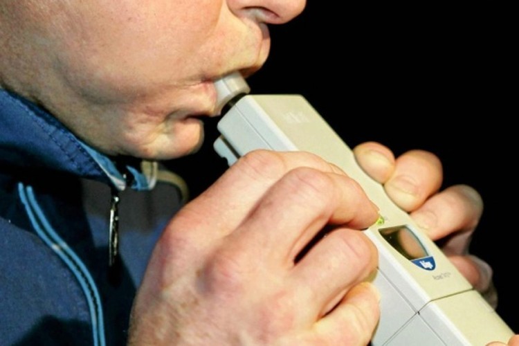 Uhapšen pijani vozač sa 3,22 promila alkohola u krvi