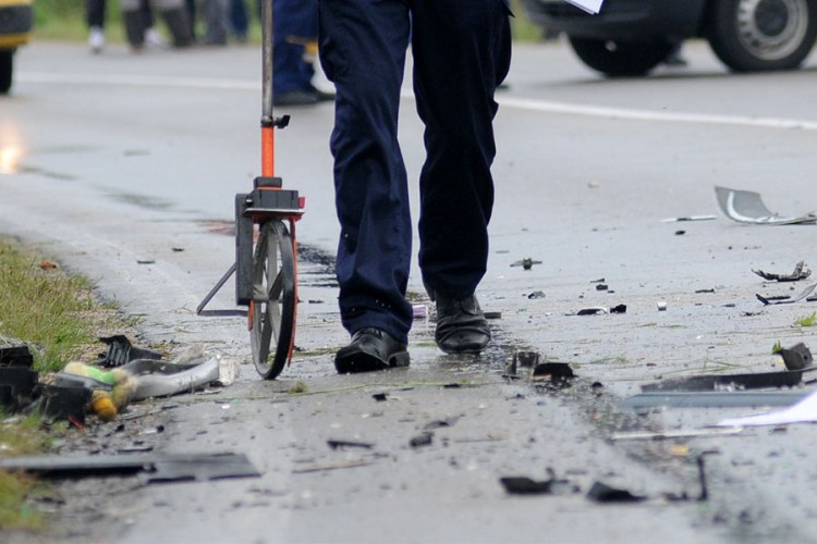 Tri osobe povrijeđene u nezgodi