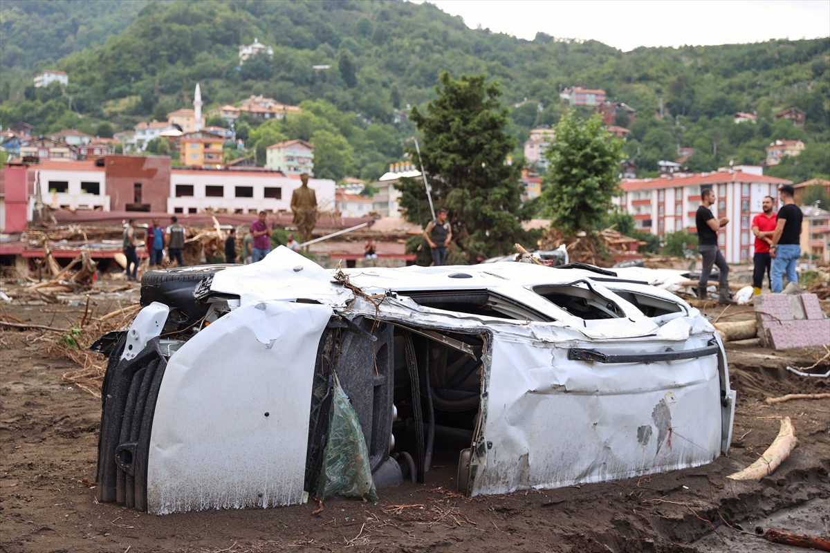 Broj smrtno stradalih u poplavama u crnomorskoj regiji povećan na 38