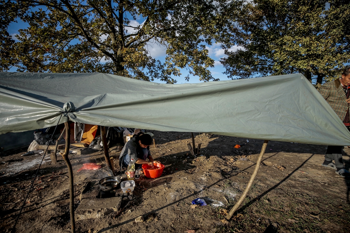 Afganistanci iz improvizovanog kampa u Velikoj Kladuši: I mi smo ljudi
