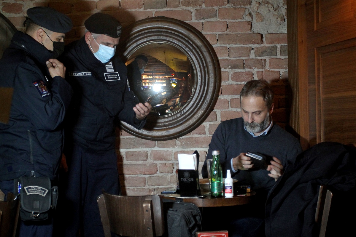 COVID propusnice u ugostiteljskim objektima u Srbiji od 20 sati