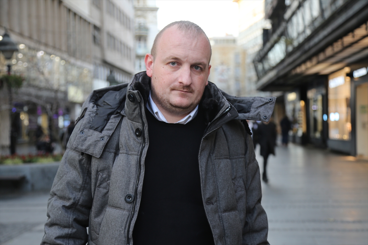 Žujović: Kofa kreča za Mladićev mural je čin normalnog, vaspitanog čovjeka