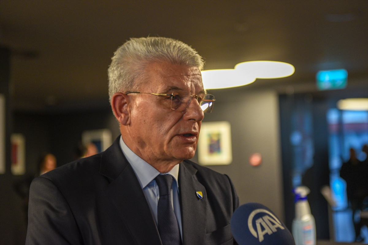 Džaferović: Odmah prestati sa blokadom institucija BiH