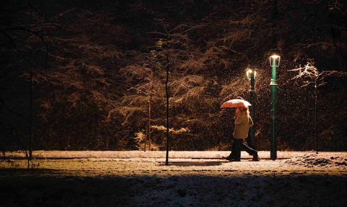 Snijeg prekrio sarajevske ulice: Nove padavine moguće i sutra