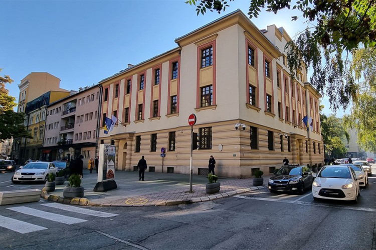 Četiri sarajevska policajca optužena za primanje mita