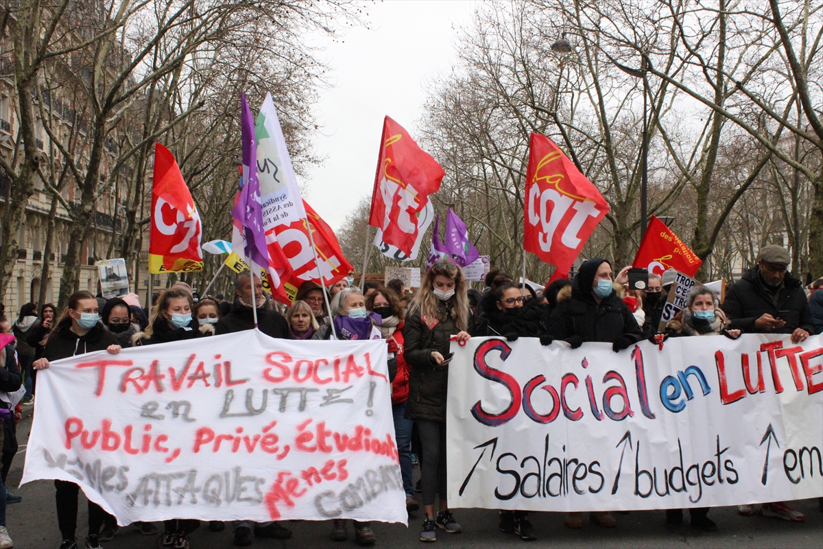 Socijalni radnici u Francuskoj stupili u štrajk, traže bolje uvjete rada