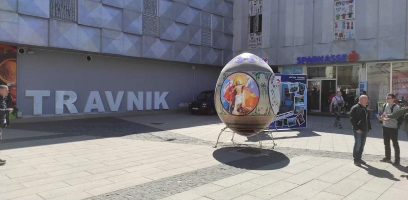 Najveća pisanica u ovom dijelu Evrope krasi travnički trg