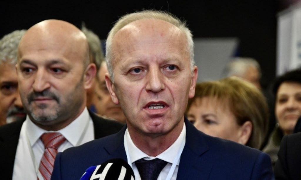 Zakon o minimalnoj plaći od 1000 maraka je politiziranje pred izbore – izmjenama Zakona o porezu na doprinose plaće u Federaciji se mogu podići i do 400 maraka