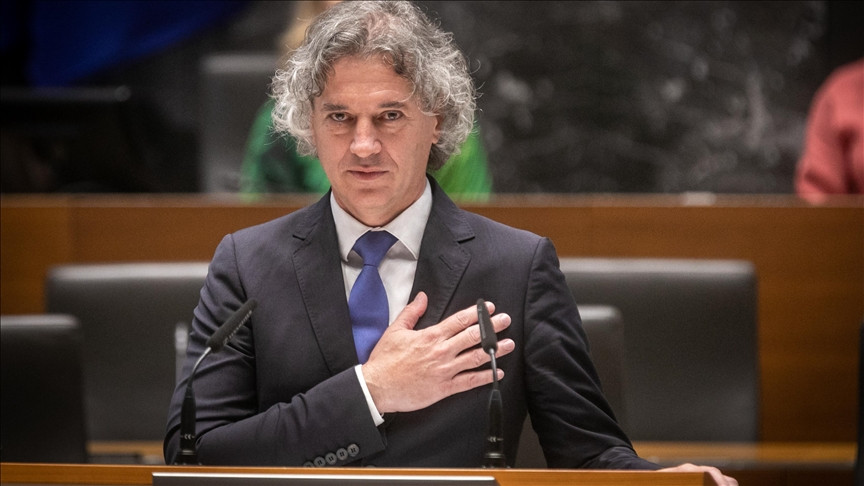 Slovenskoj vladi pada popularnost, istječu Golobovi “medeni tjedni”