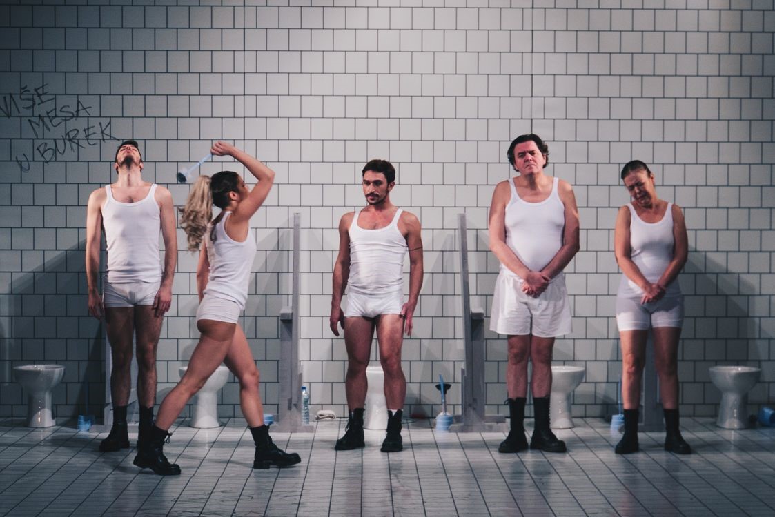 Autorska predstava Andraša Urbana Ibi Veliki, u produkciji Narodnog pozorišta Sombor