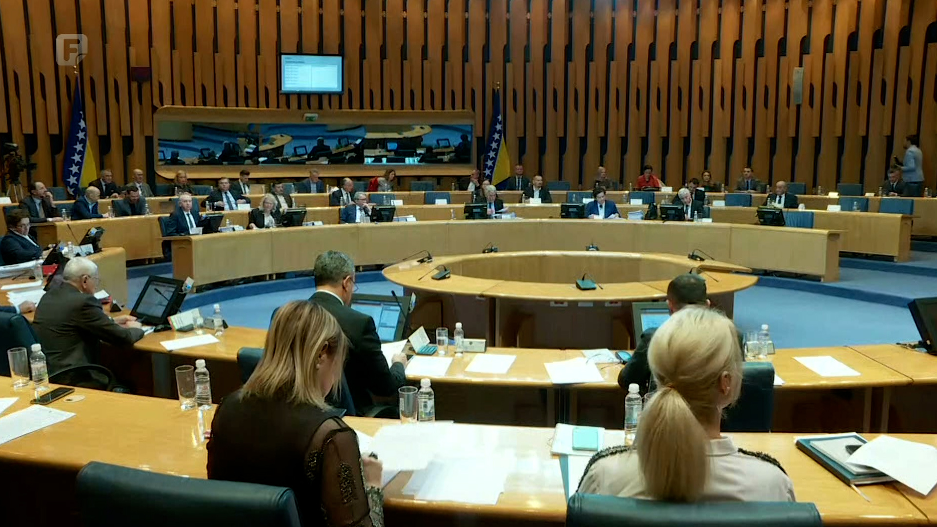 Na čekanju i građani i zakoni, delegatima se ne žuri