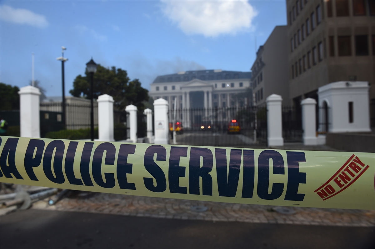 Privedena jedna osoba u vezi s požarom u parlamentu Južnoafričke Republike