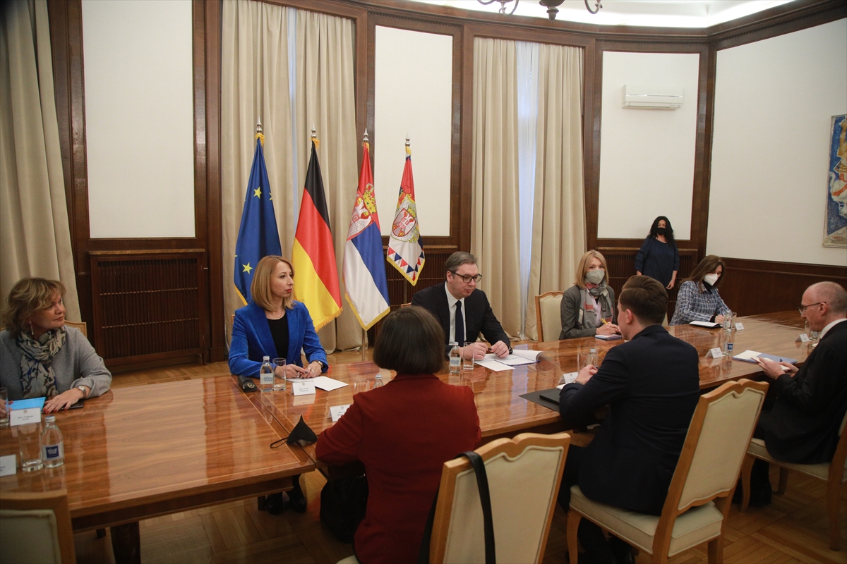 Vučić razgovarao s izvjestiocem za Zapadni Balkan u njemačkom Bundestagu Ahmetovićem