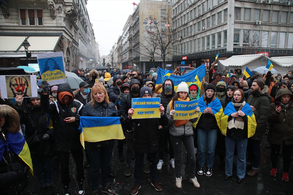 Antiratni protesti u Srbiji