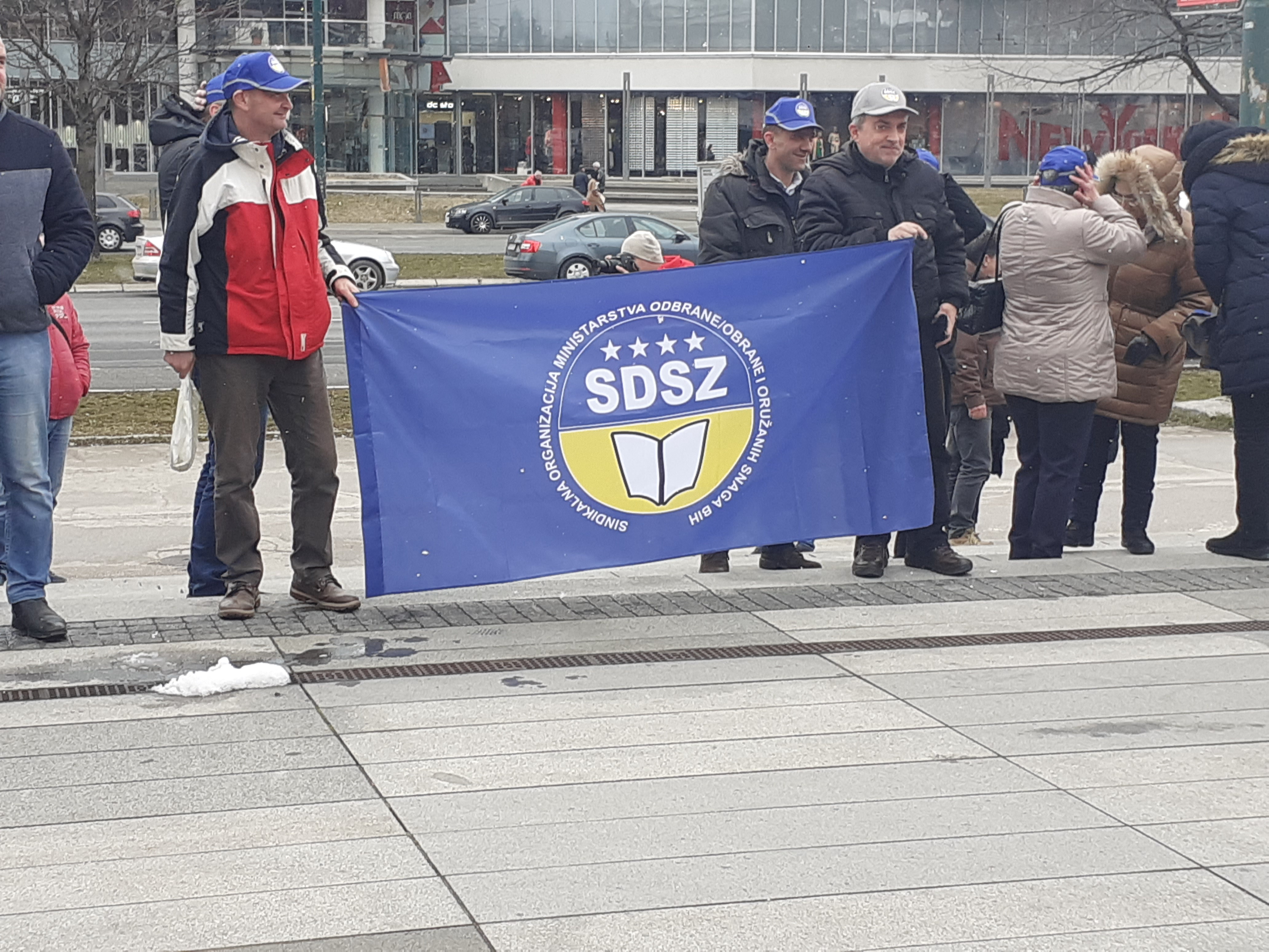 U Sarajevu protestovali državni službenici i zaposlenici u institucijama BiH