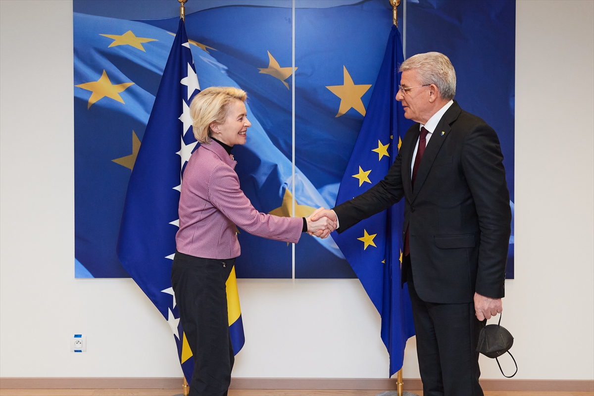 Nakon sastanka sa Michelom, Džaferović u Briselu i sa Von der Leyen