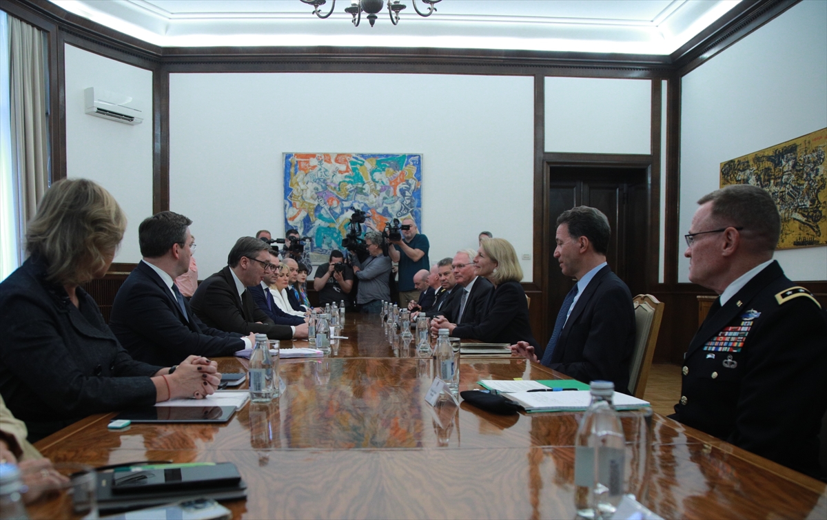 Vučić se sastao s pomoćnicom državnog sekretara SAD-a za Evropu i Aziju