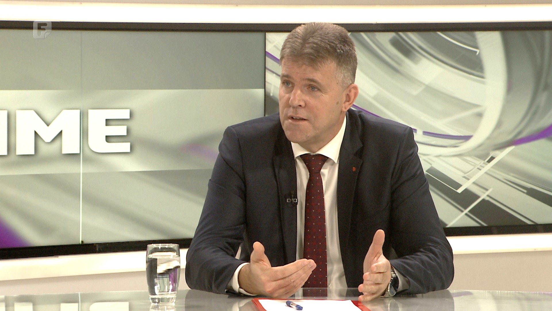 Karajbić: Opozicija sjedi u kafani, neće da dođu na sjednicu Komisije