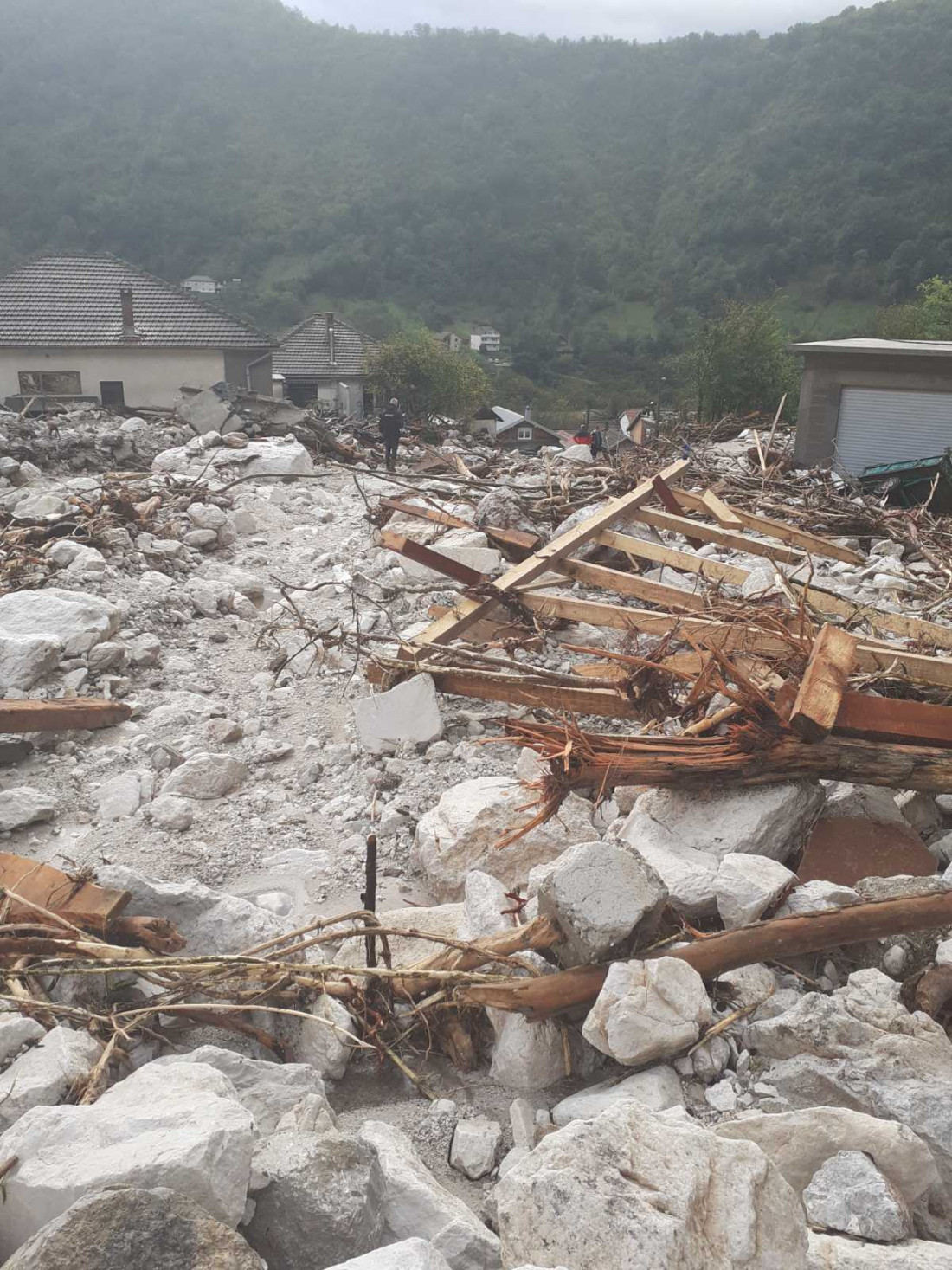 Grad Sarajevo uplatio 100.000 KM poplavama pogođenim područjima