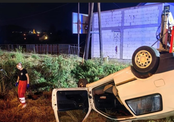 Mladić iz Tuzle poginuo u saobraćajnoj nesreći na Husinu