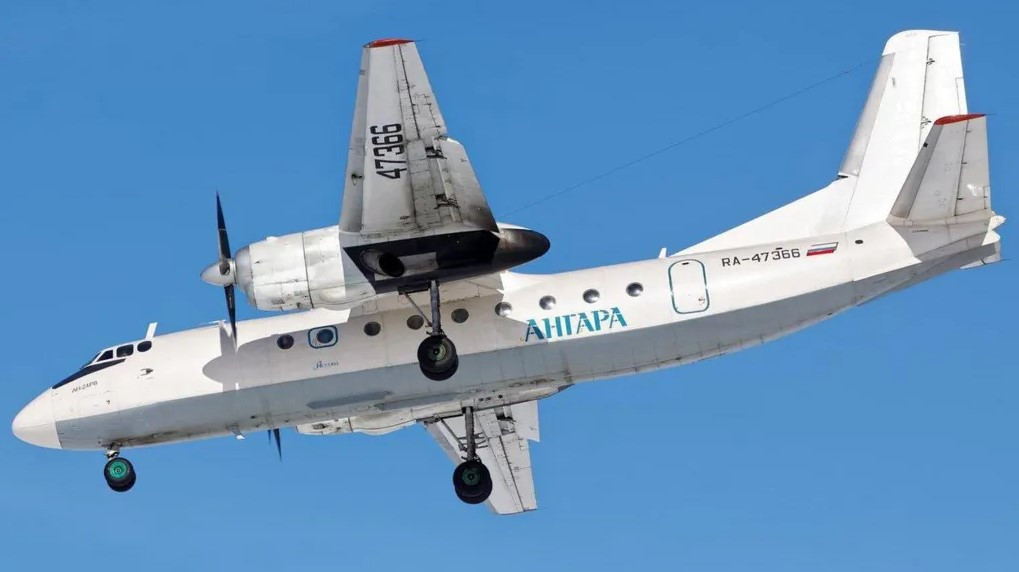 Spasilački helikopter locirao zapaljeni trup ruskog putničkog aviona