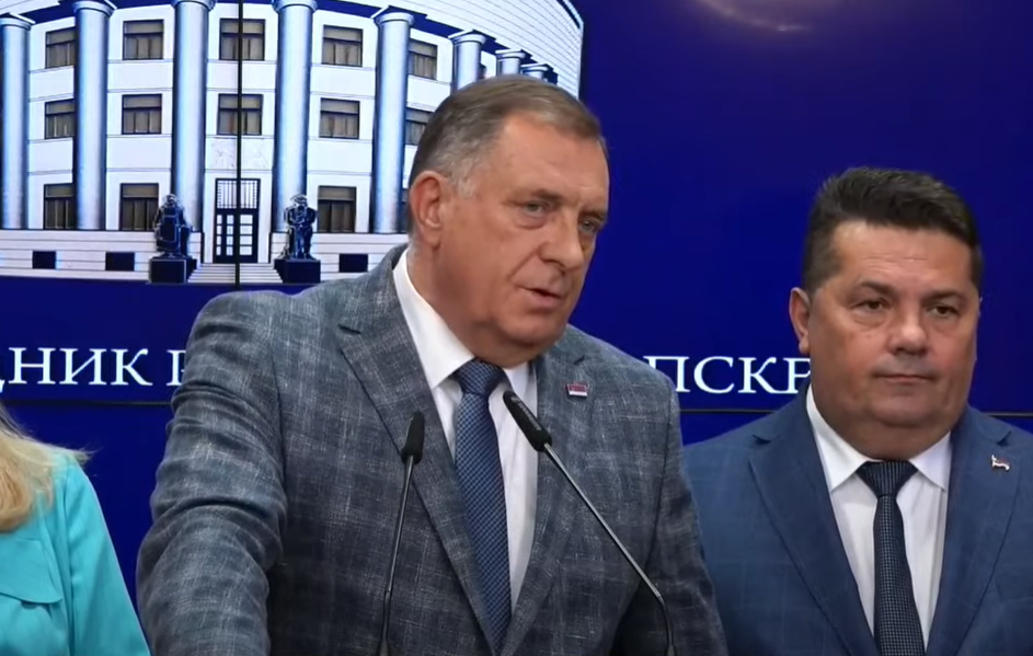 Dodik se sa saradnicima obratio javnosti nakon presude: Politička odluka