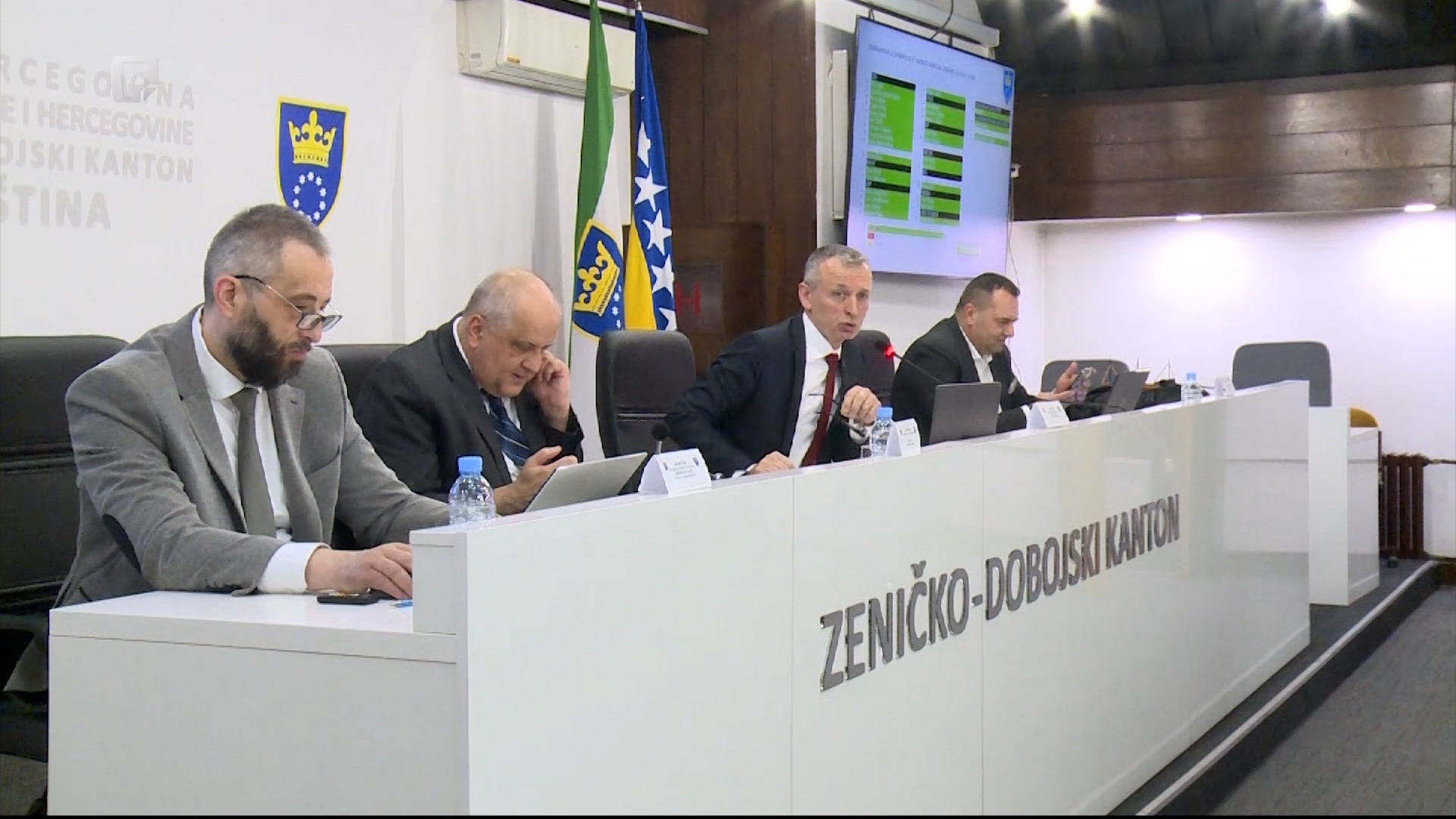 Izvještaj o radu i poslovanju Univerziteta u Zenici za 2023. godinu izazvao burnu raspravu