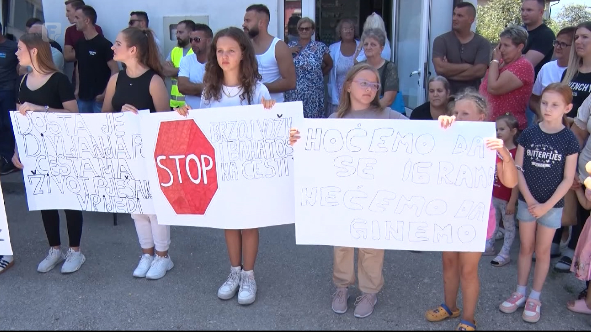 Održani protesti u Donjim Vukovijama: Građani traže sigurnije ceste
