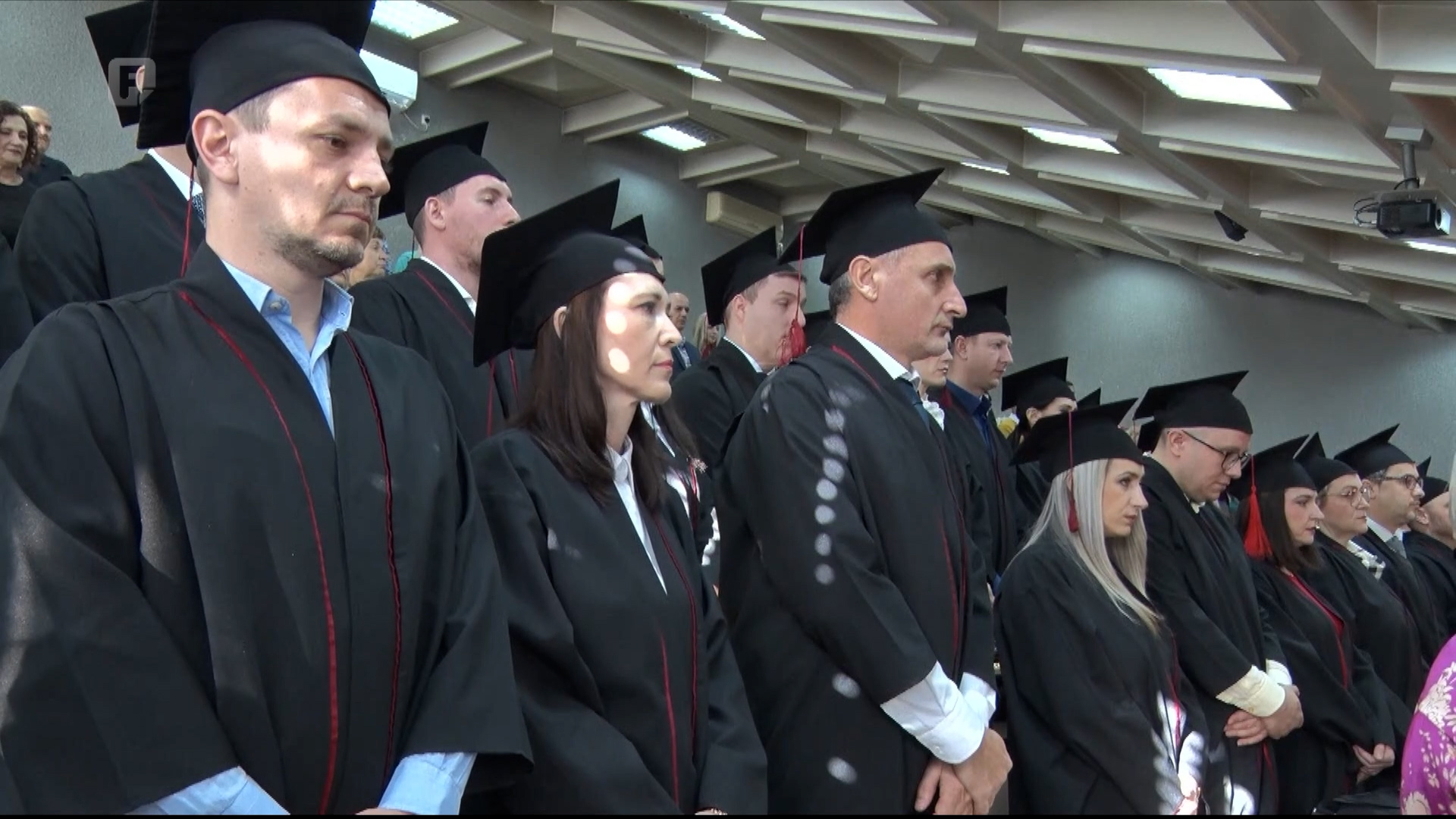 Kruna akademskog rada: Univerzitet u Tuzli promovirao 25 novih doktora nauka