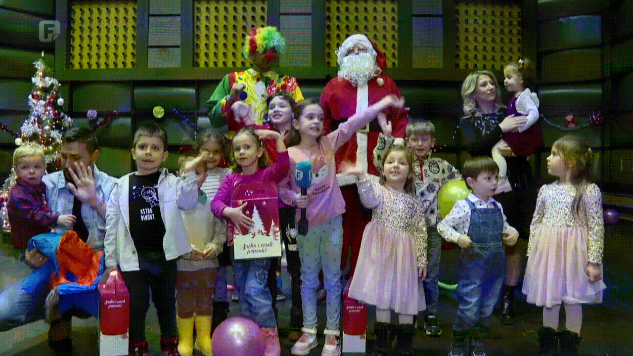 Tradicionalna podjela novogodišnjih paketića za djecu uposlenika RTVFBiH