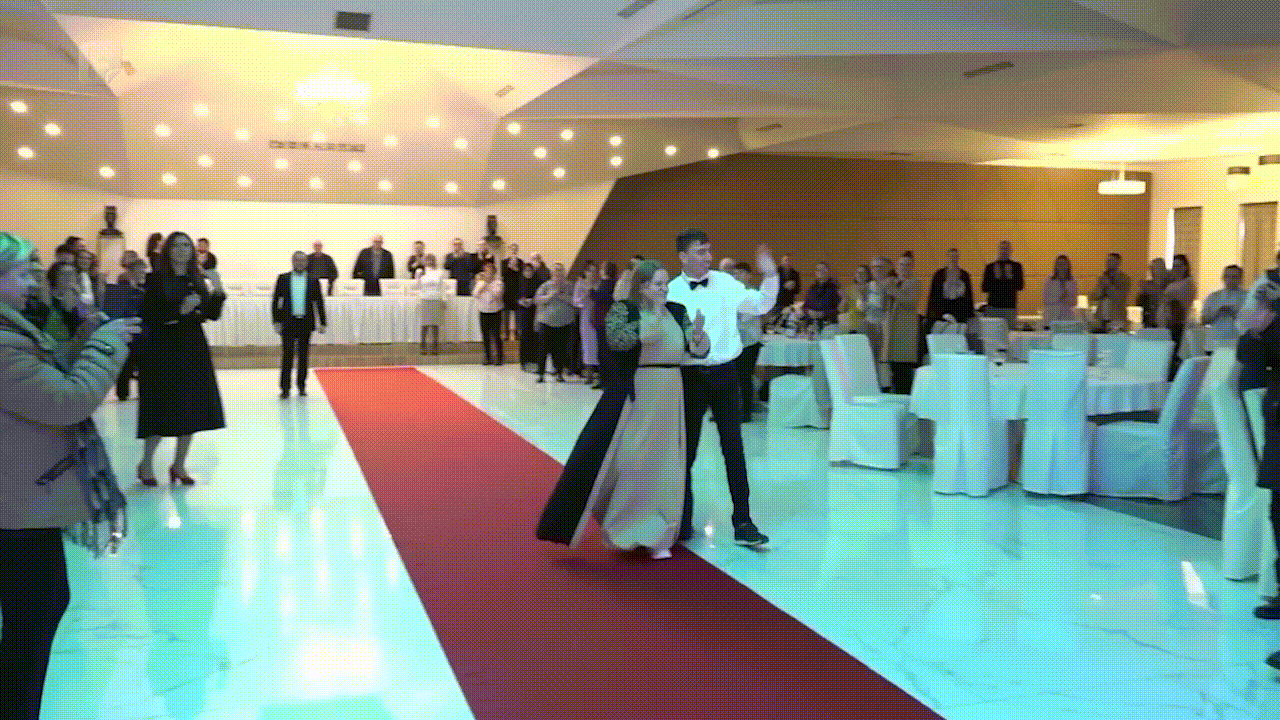 Korisnici dnevnih centara zablistali na inkluzivnoj reviji u Žepču