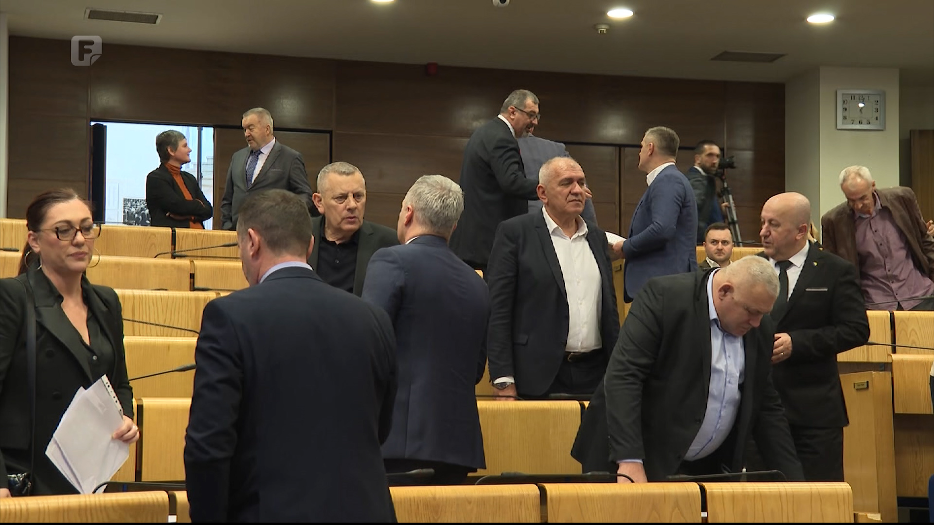 Suci nisu imenovani, dva zakona usvojena - hoće li biti osporeni?