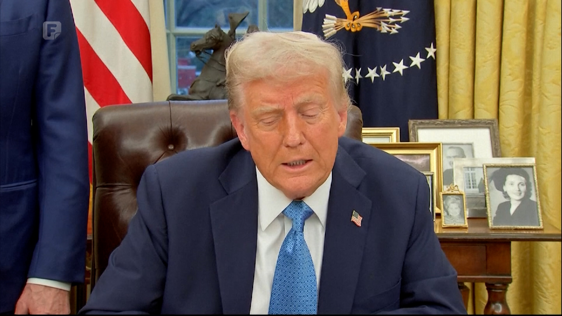 Trump potpisao uredbu o uvođenju carina Kanadi, Meksiku i Kini