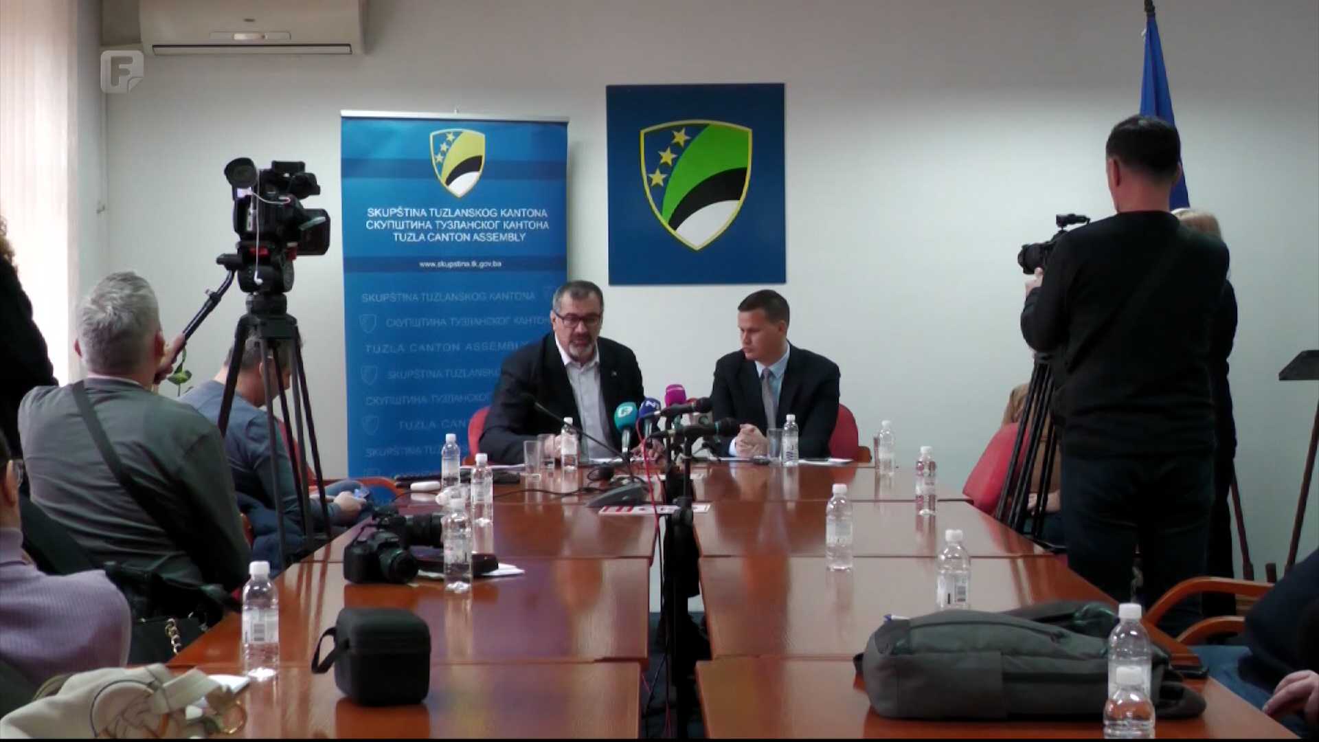 Hoće li povećanje plaća dužnosnicima u TK-u poljuljati vladajuću koaliciju SDA i DF-a?