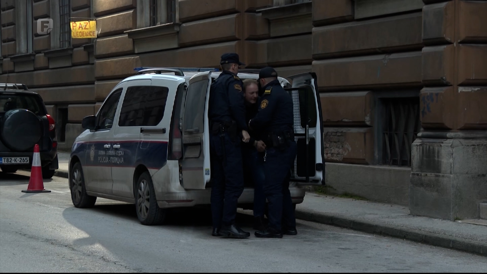 Bojan Bošnjak i dvostruki aršini Naše stranke - treći mjesec u pritvoru, a plata ide