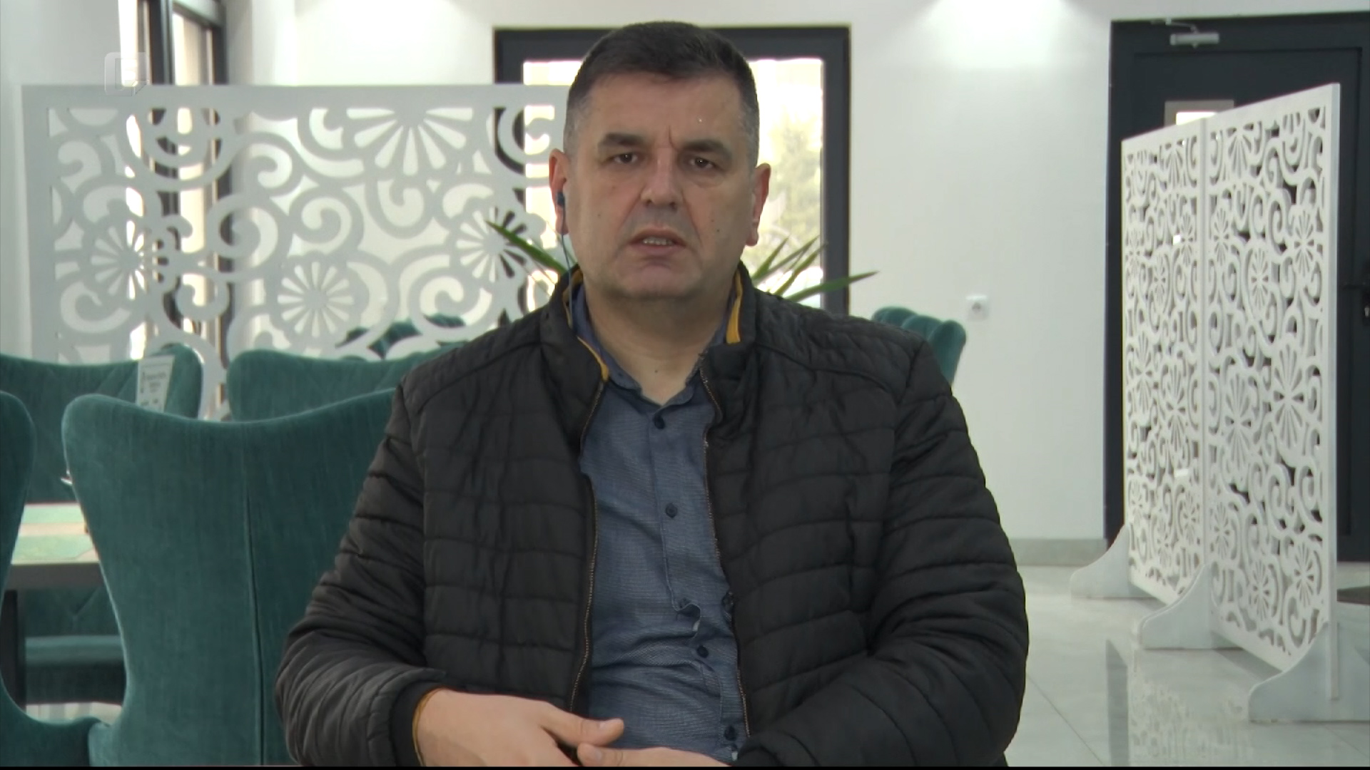 Tabaković: Kolona ljudi iz SNSD čeka pad Dodika