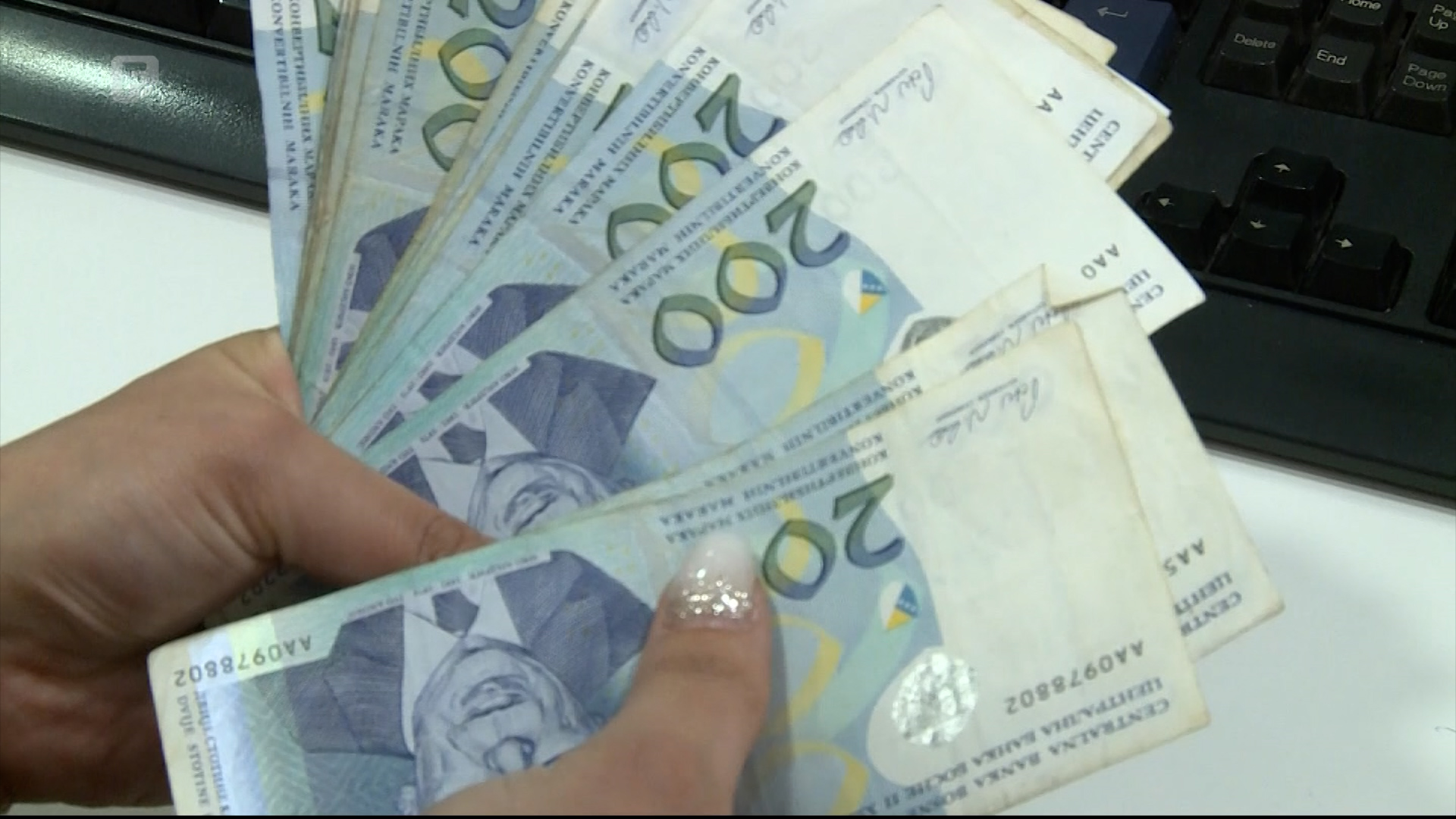Državni budžet i dalje na čekanju: Radnici ispaštaju, Predsjedništvo čeka, resorni ministar - blokira