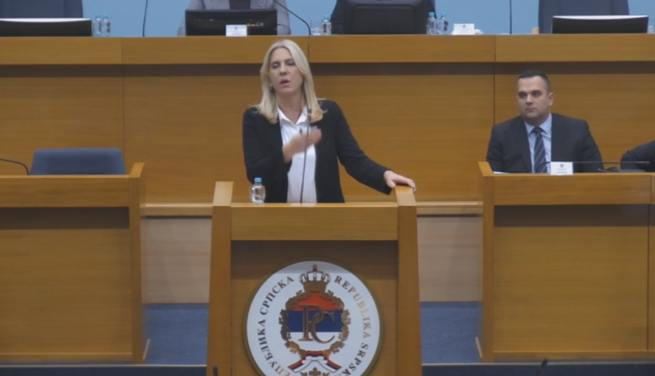 SNSD usamljen i na domaćoj i na međunarodnoj političkoj sceni