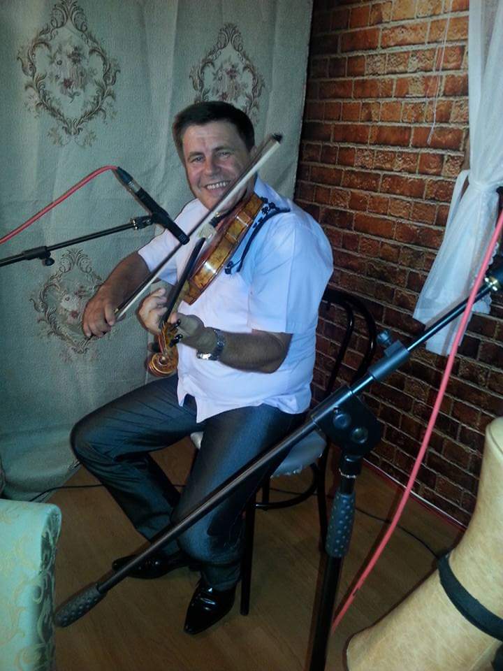 Džihad Polić, muzičar koji je kroz svoj dugogodišnji rad pokazao ljubav prema violini