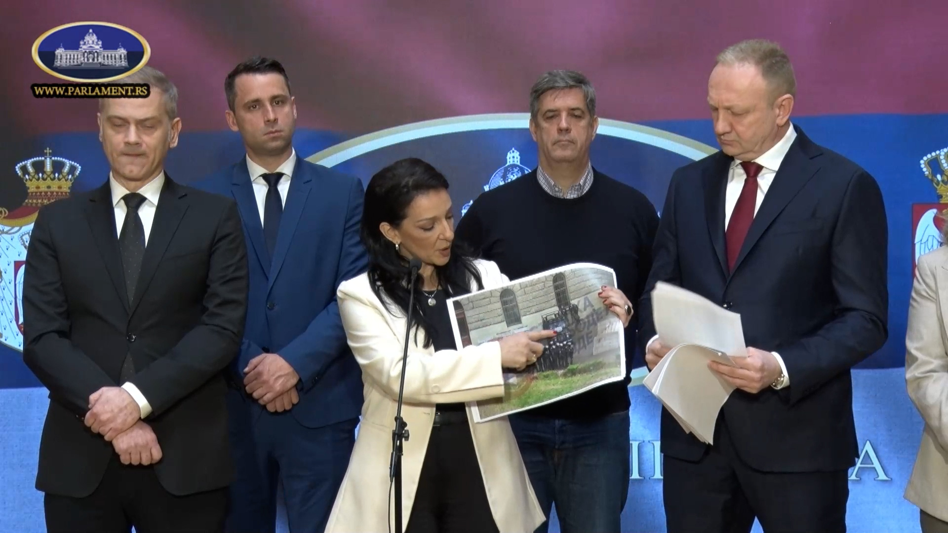 Vlast negira upotrebu zvučnog topa, više ne negira posjedovanje