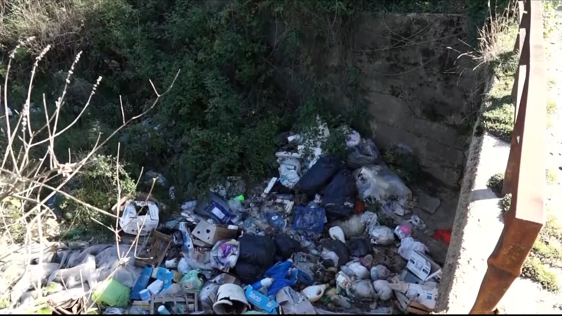 Građani Stoca: Hitno ukloniti divlje deponije na lokalitetima Gorica i Badanj