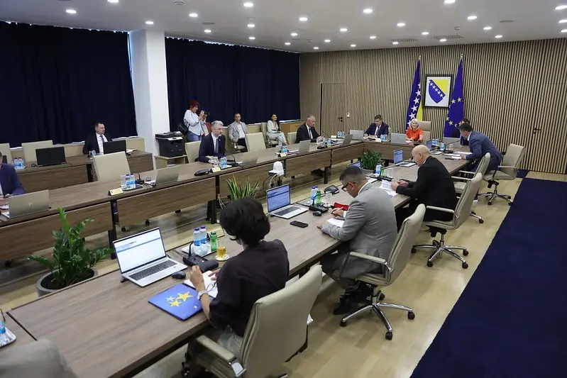 Vijeće ministara: Usvojen Nacrt budžeta institucija BiH: Više od 500 eura pomoći za zaposlenike u državnim institucijama